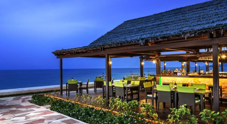 ОАЭ. Фуджейра. Le Meridien Al Aqah Beach Resort 5*