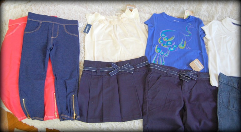 Это болезнь или ребенок одет на год вперёд)))))