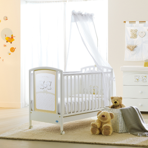 Комната для младенца. Помогите выбрать!