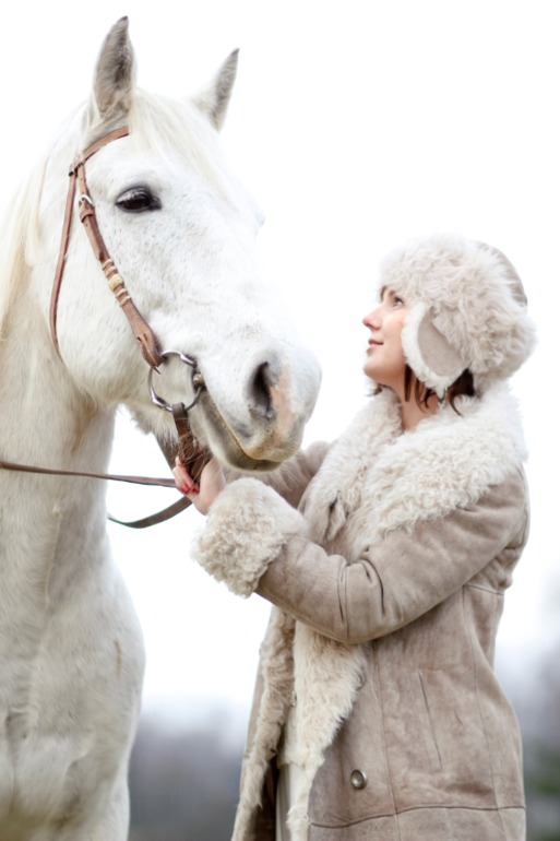 Ищу моделей для участия в зимней конной фотосессии.