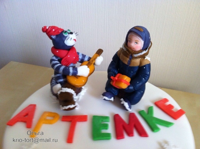 Тортик на годик))) для любителя Матроскина)