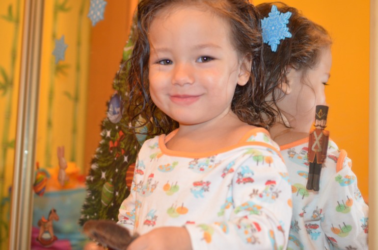 Наша Фея-Снегурочка с фотками)