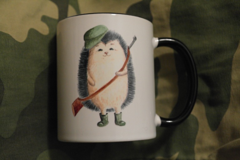 Ежиное семейство на кружках