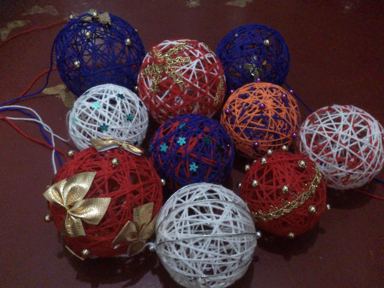 новогодние шарики