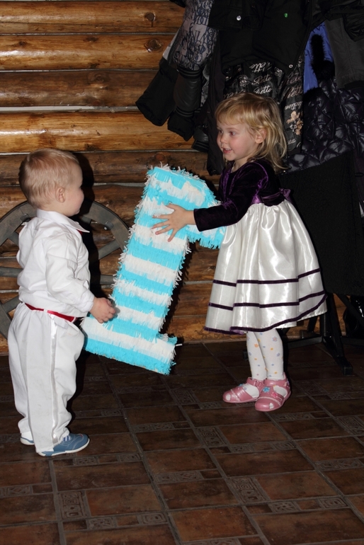 Опять годик:)