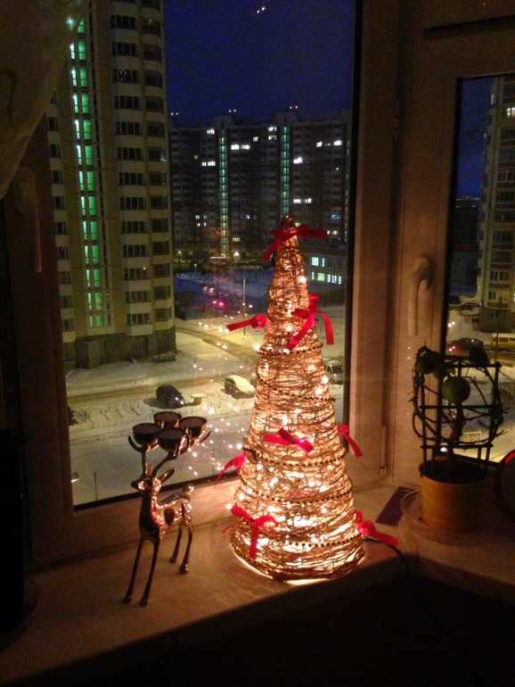 Моя елочка из ниток)