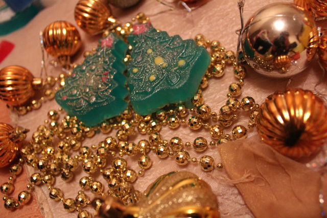 Похвастаюсь и я, своим Новогодним Мылком)))