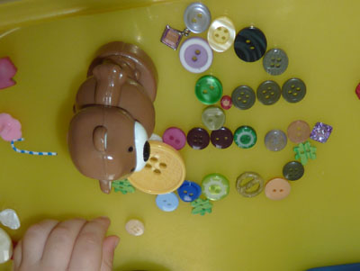 Игры с пуговицами для малышей