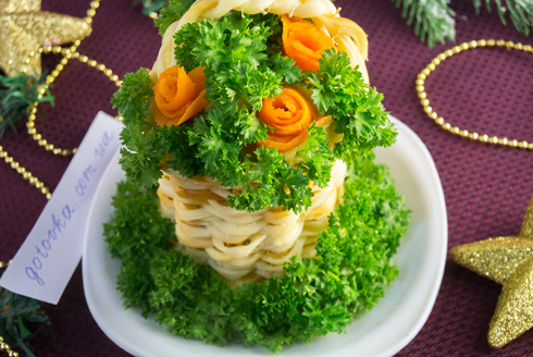 Потрясающей вкусный и потрясающей красивый салат к Новому году