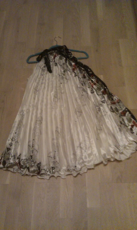 Новое платье к Новому Году! в наличии. цена 600 рублей.