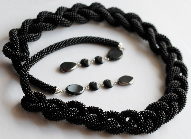 "Строгий" лариат