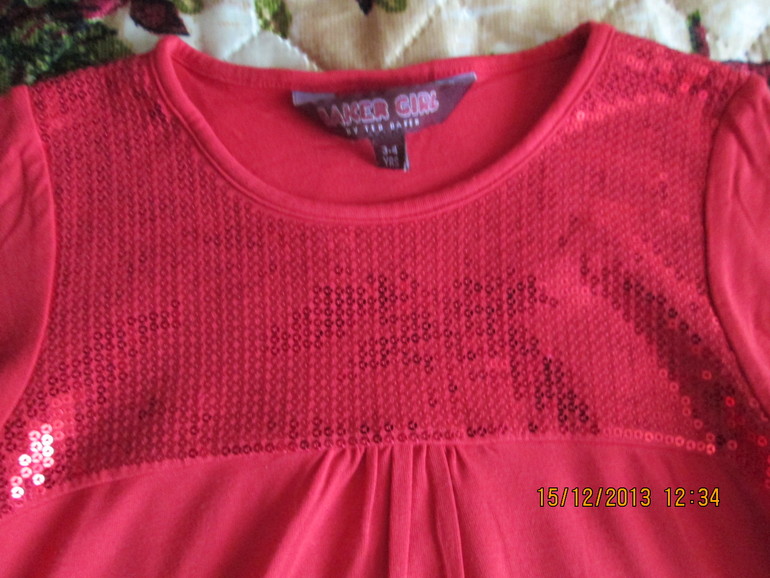 Фирменная одежда на девочку 3-4 лет.