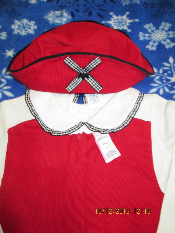 Фирменная одежда на девочку 3-4 лет.