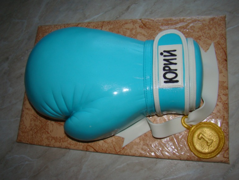 №28 Боксёрская перчатка