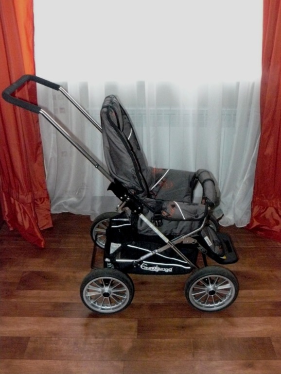 Emmaljunga Spider 2013 цвет Канвас Цена 5500!!! ТК за мой счет!!!