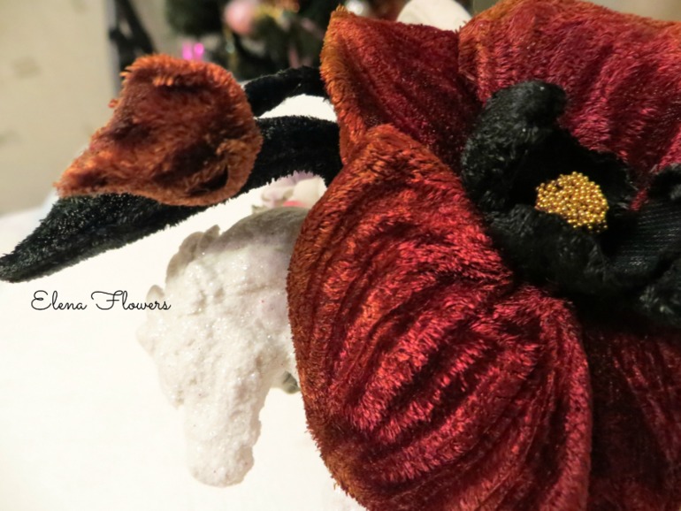 Бархатная брошь орхидея.