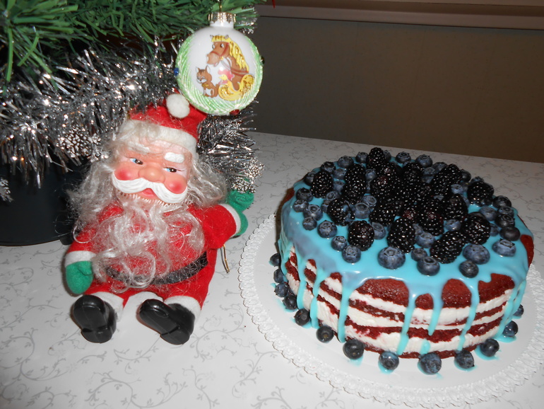 Новогодний тортик с фруктами