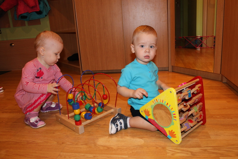 Не правильно сидит...