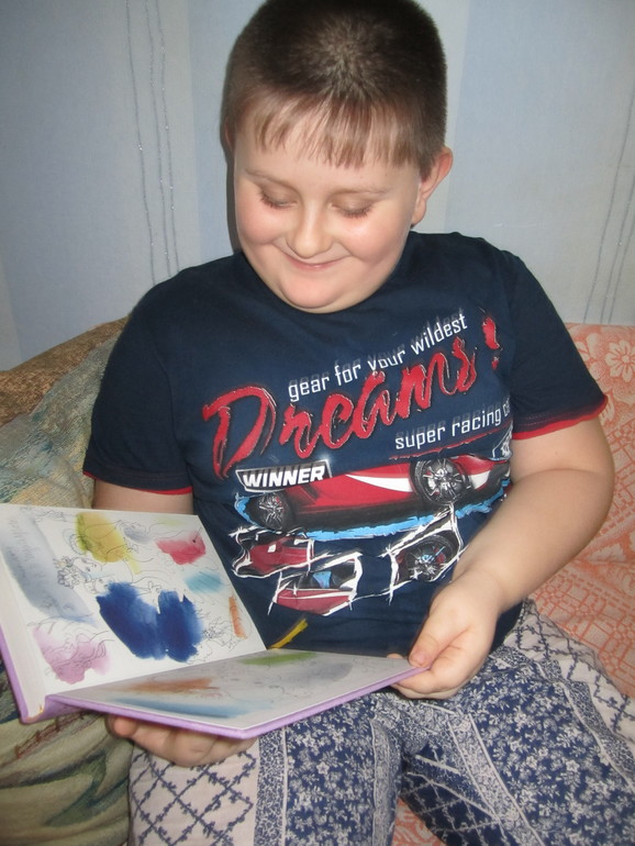 А мы сегодня с подарками!