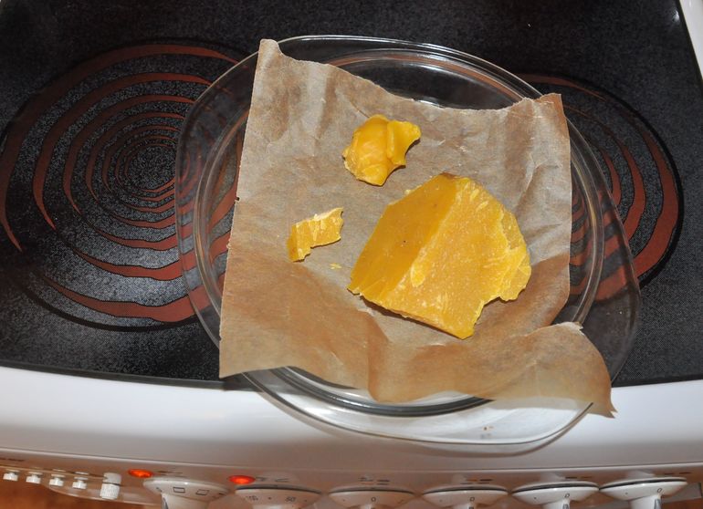 Лепка из воска