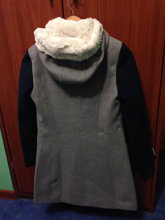 Для маленьких и хрупких))) Пальтишко