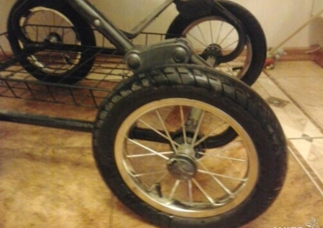 Продам Коляску ROAN 2 в 1  за 4000 руб.