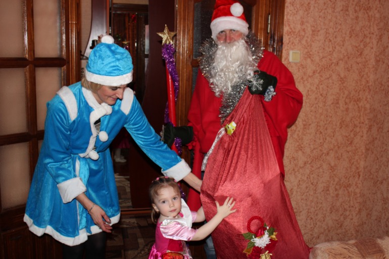 А к вам приходил дедушка Мороз?