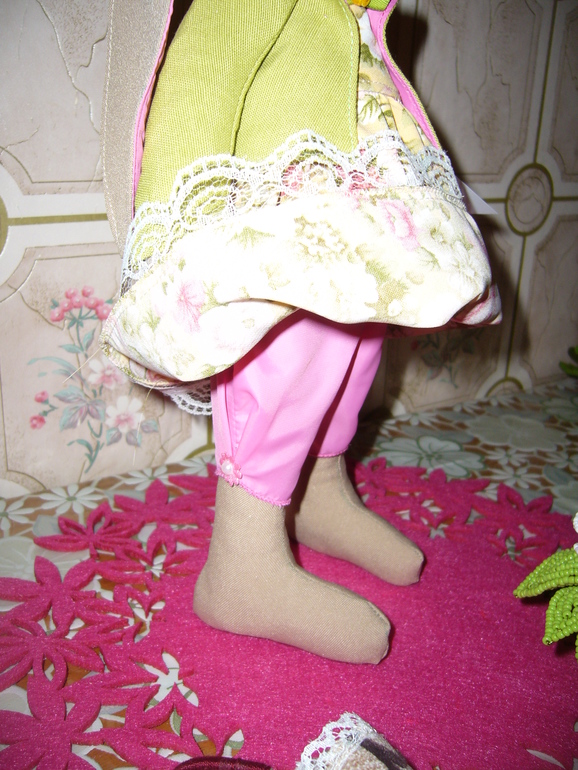 Зая с зонтиком.