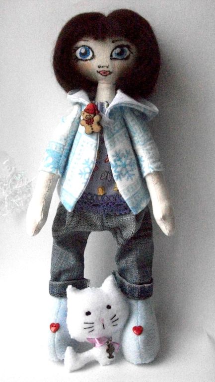 Зимняя куколка с котёнком