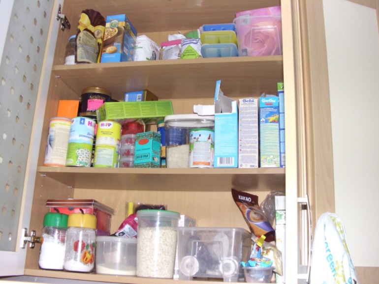 не могу найти места вещам на кухне((( дайте советов и пенделей!