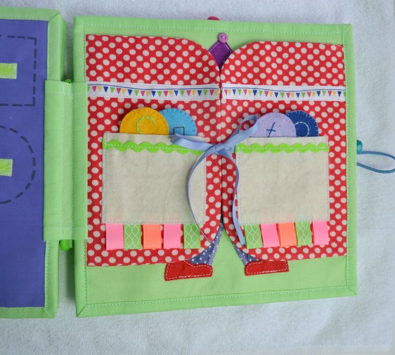 Именная развивающая книжечка)