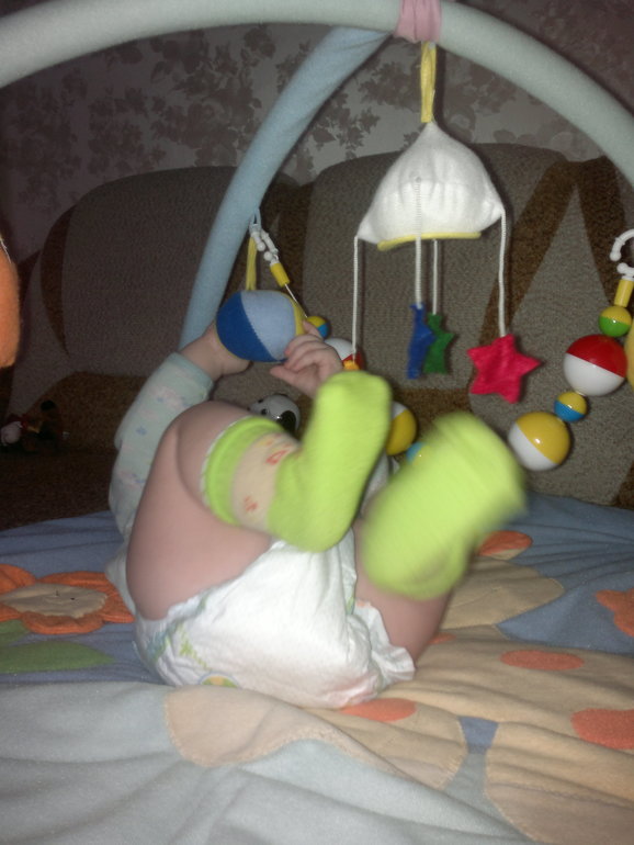 Нам 4 месяца