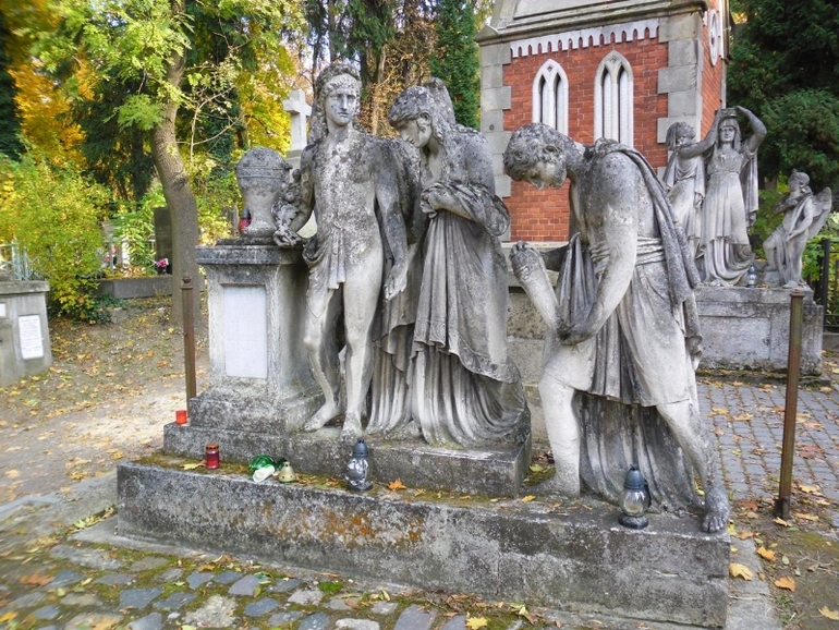 ЛЬВІВ