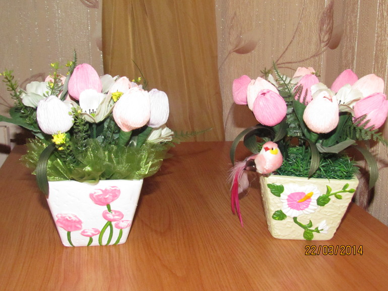 Крокусы.