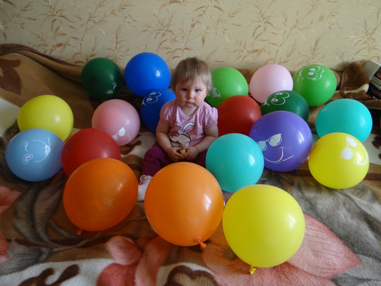 Анютин первый годик