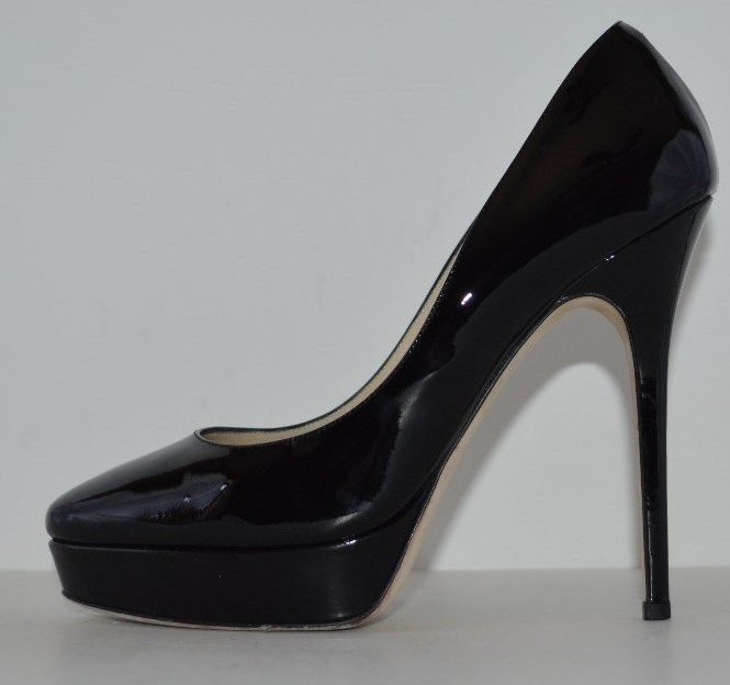 Продаю черные туфли Jimmy Choo