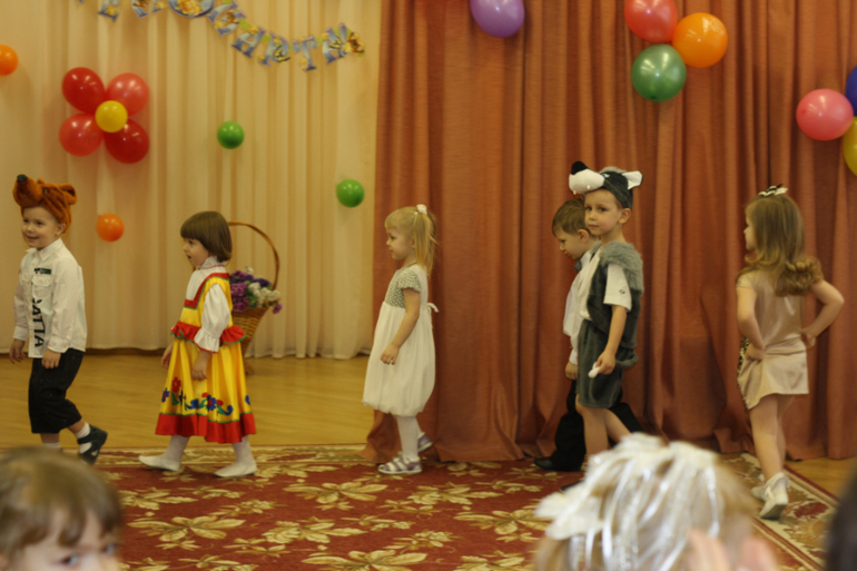 Утренник 8 марта