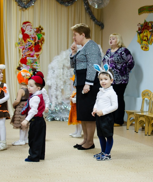 Первый утренник в саду =)