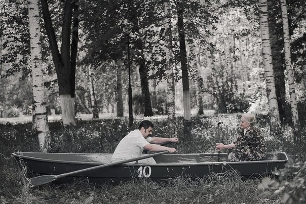 Творческая серия про обратную сторону материнской любви. Шокирующая фотосессия от Анны Радченко.