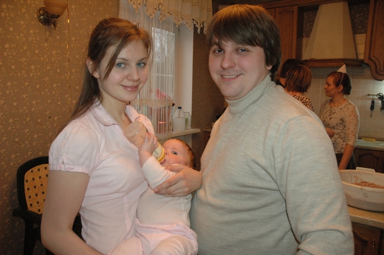 Вот и нам 1 годик!!!!