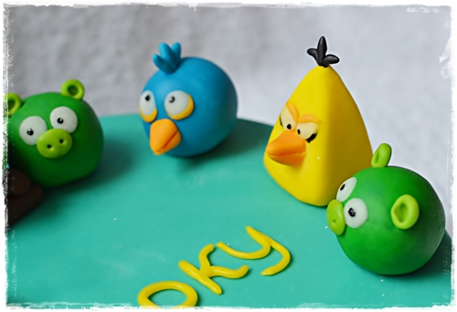 Angry Birds cake...