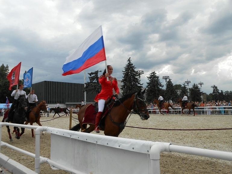 Конноспортивное шоу на ВВЦ