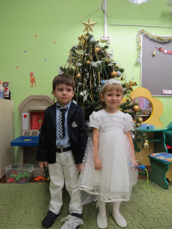 Наш первый новогодний утренник в детском саду!!!
