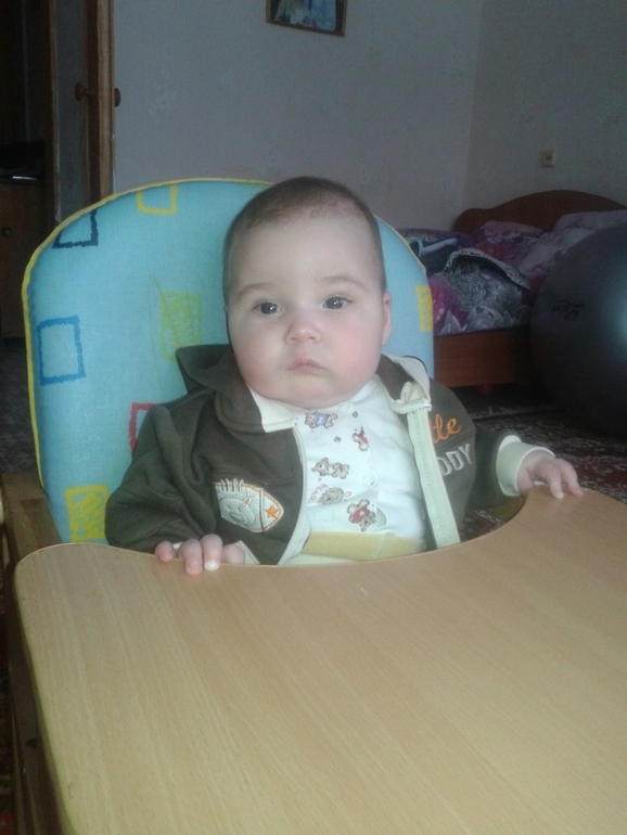 нам сегодня 4 месяца)))