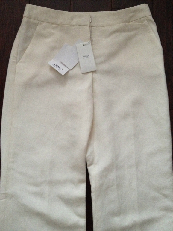 Продам брюки Armani,молочного цвета.