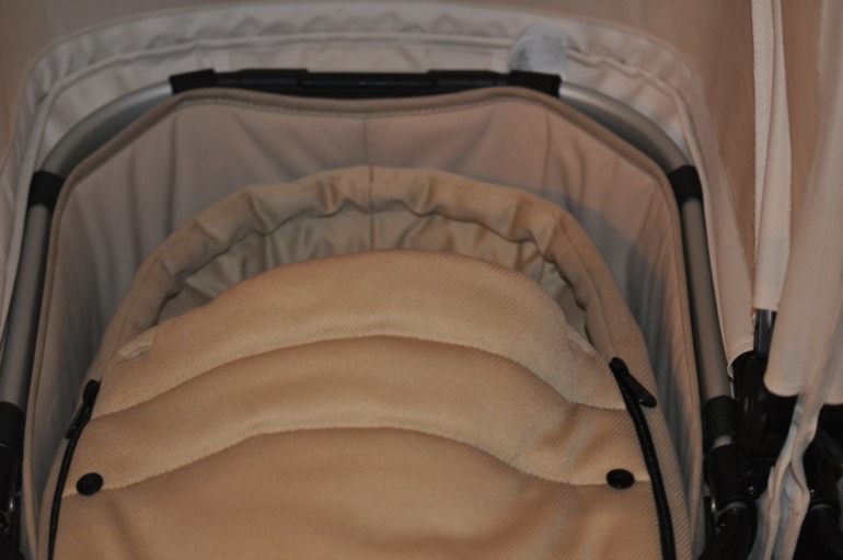 Конверты-коконы в коляску Bugaboo два за 5000 т.р.