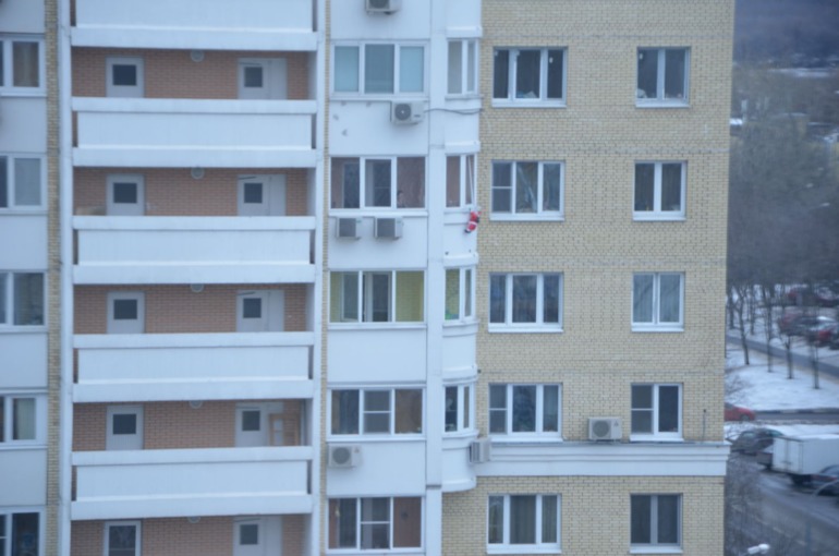 надо сказать Жене, что Он существует