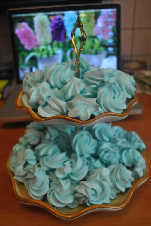 Капкейки на сладкий стол и нежнейшие Меренги