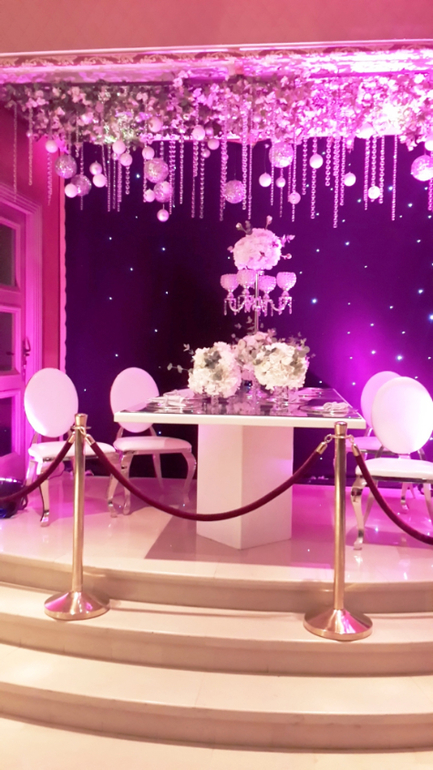 комнатка в отеле sherton