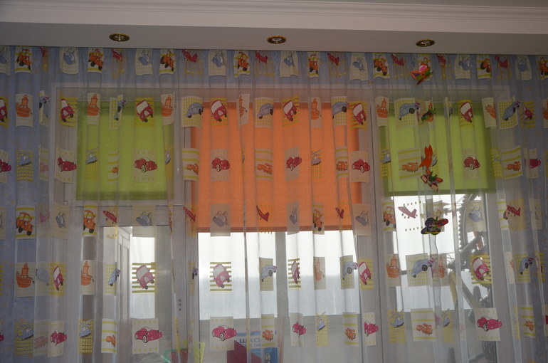 Окно в детской